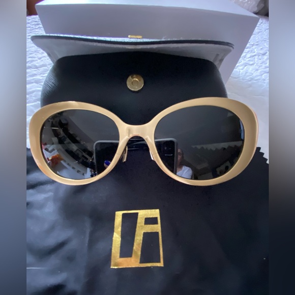 LINDA FARROW Gold Frame Sunglasses - Picture 5 of 14